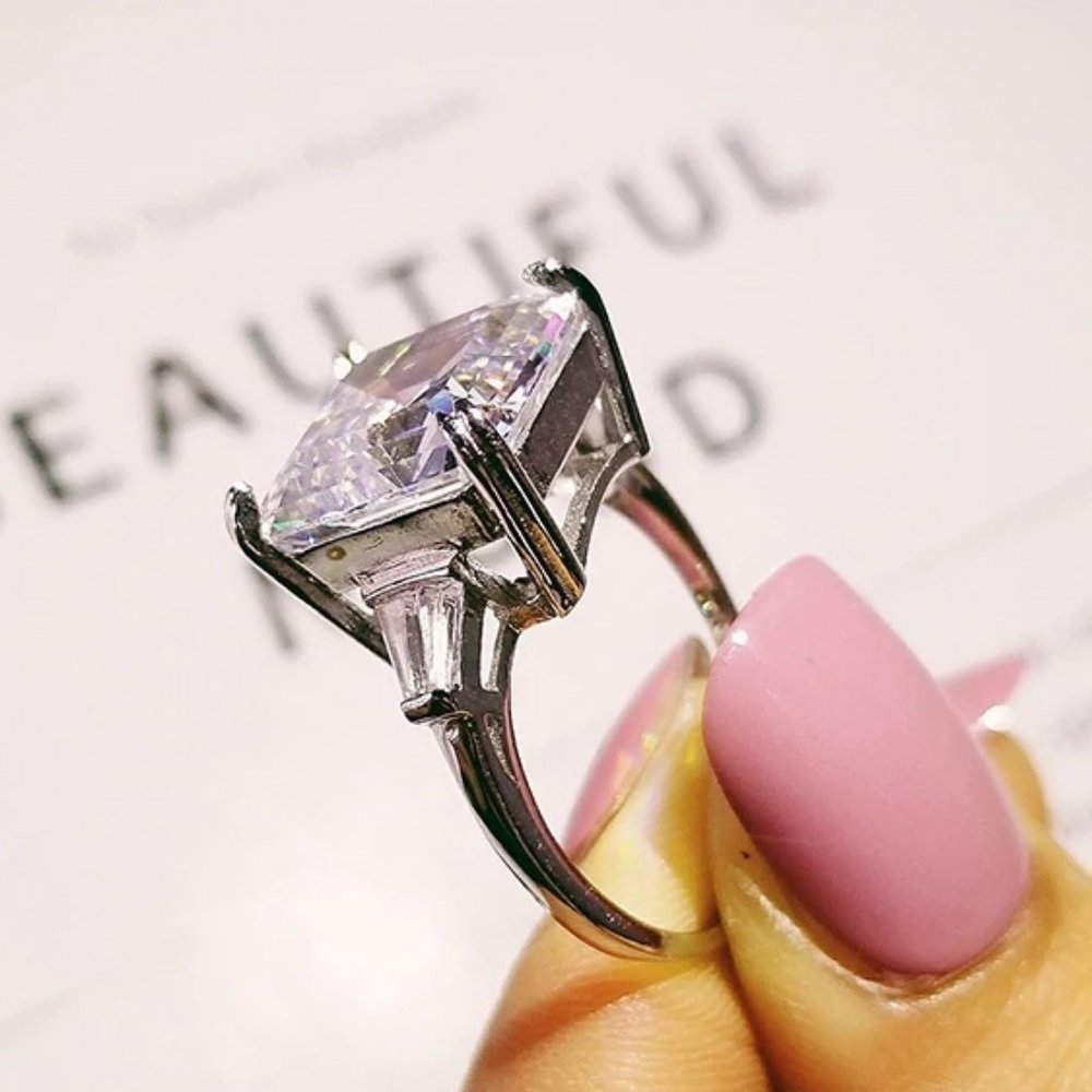 NEW Huge 9.5 Carat Asscher Diamond Wedding Ring - Picture 5 of 6